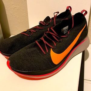 Nike Men's Zoom Fly Flyknit Black/Flash Crimson/Orange Peel Running Shoes M 12.5